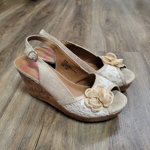 Jellypop Elyn Wedge Sandals Size 10 Kork Lace Burlap Flower Platform Slingback